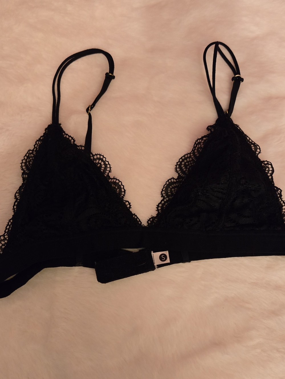 Black Lace Feminine Bralette - Women Intimates & Sleepwear Size Small